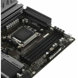 Материнская плата Gigabyte B650M GAMING X AX, Socket AM5, AMD B650, 4xDDR5-5200, HDMI+DP+DP, 1xPCI-Ex16, 1xPCI-Ex1, 4xSATA3(RAID 0/1/10), 2xM.2, 8 Ch Audio, 2.5GLan, WiFi, (4+4)xUSB2.0, (3+2)xUSB3.2, (1+1)xUSB3.2 Type-C™, 1xPS/2, mATX, RTL {}